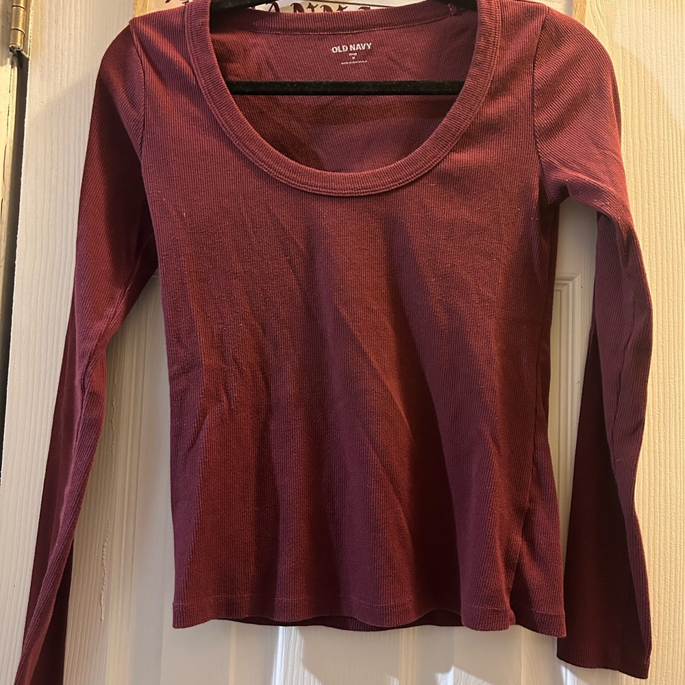 Old Navy Women's Maroon Long Sleeve Tee